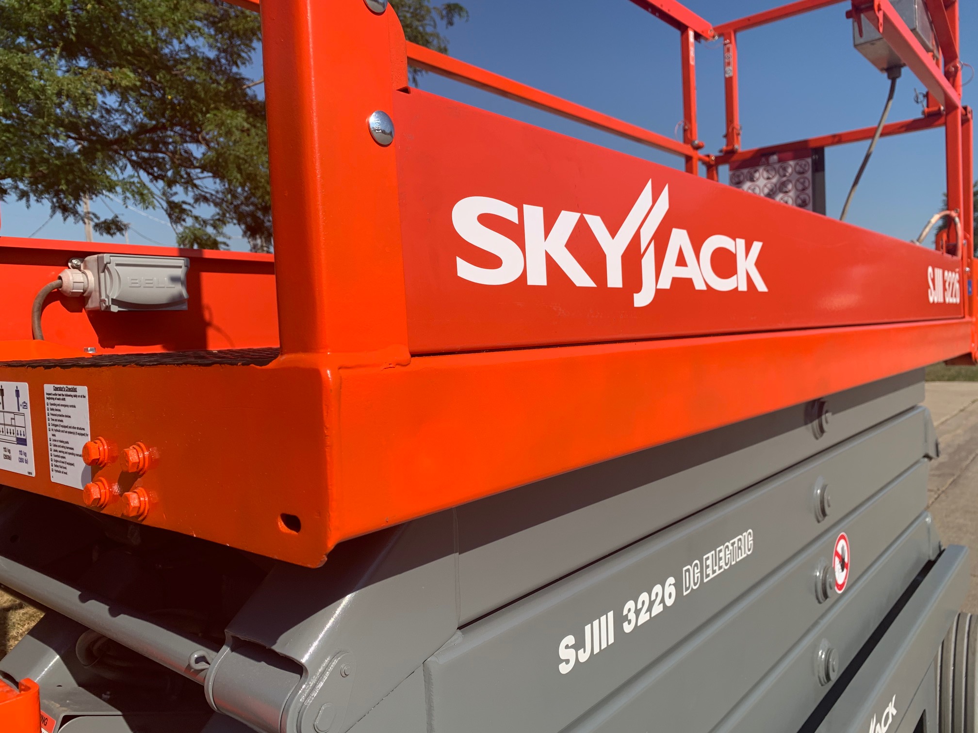 skyjack used lift equipment SJ-3226
