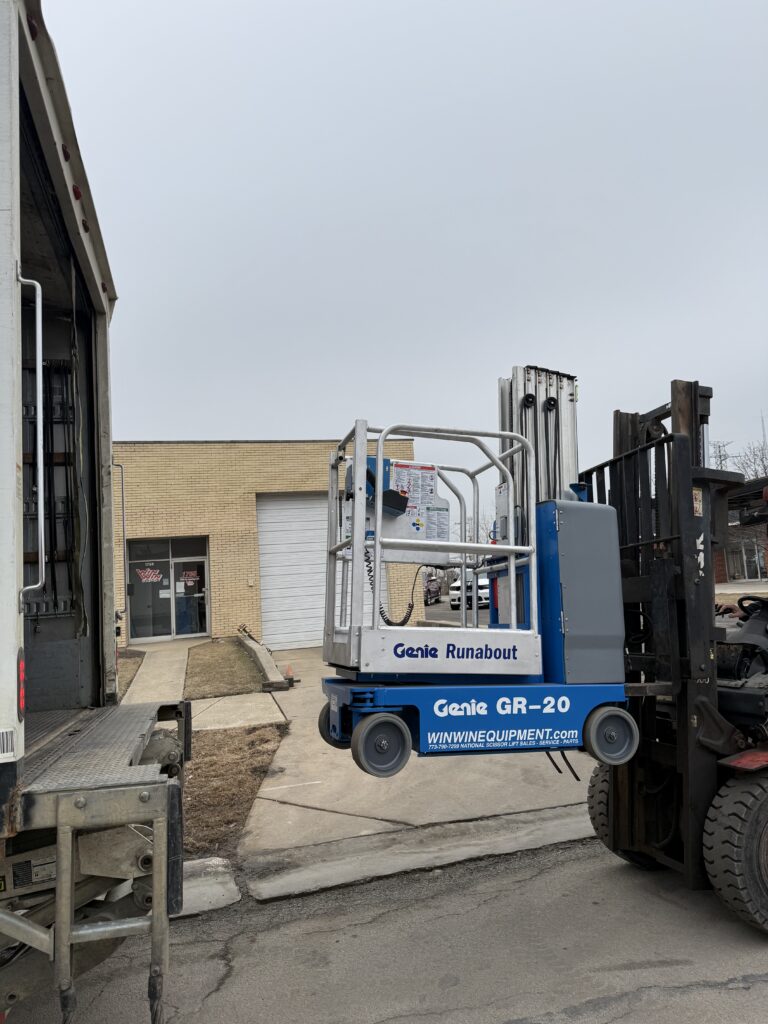 2018 Genie GR-20 refurbished electric vertical mast lift for sale, compact indoor