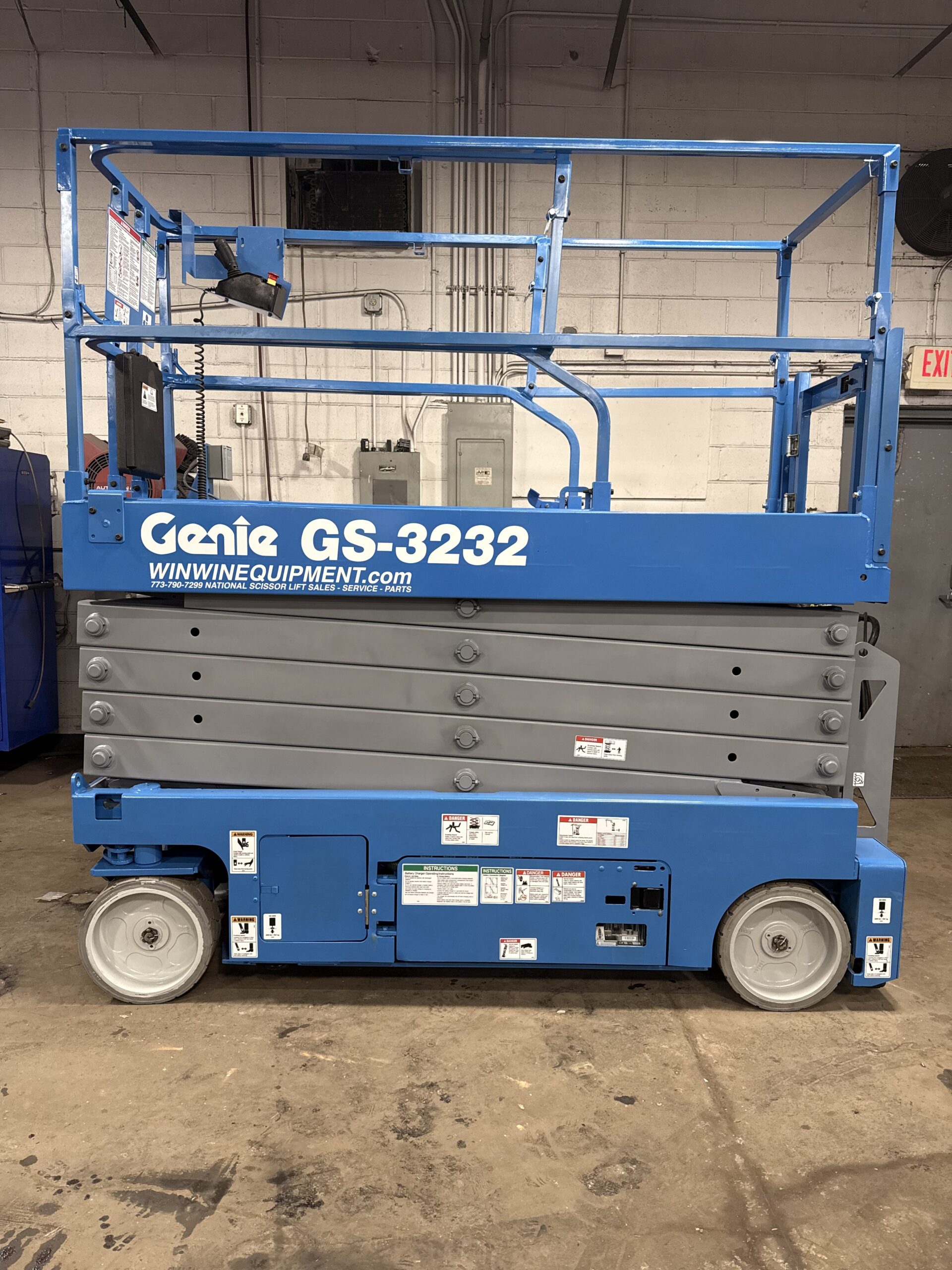 Refurbished Genie GS-3232 scissor lift for sale — Win Win Equipment Addison IL