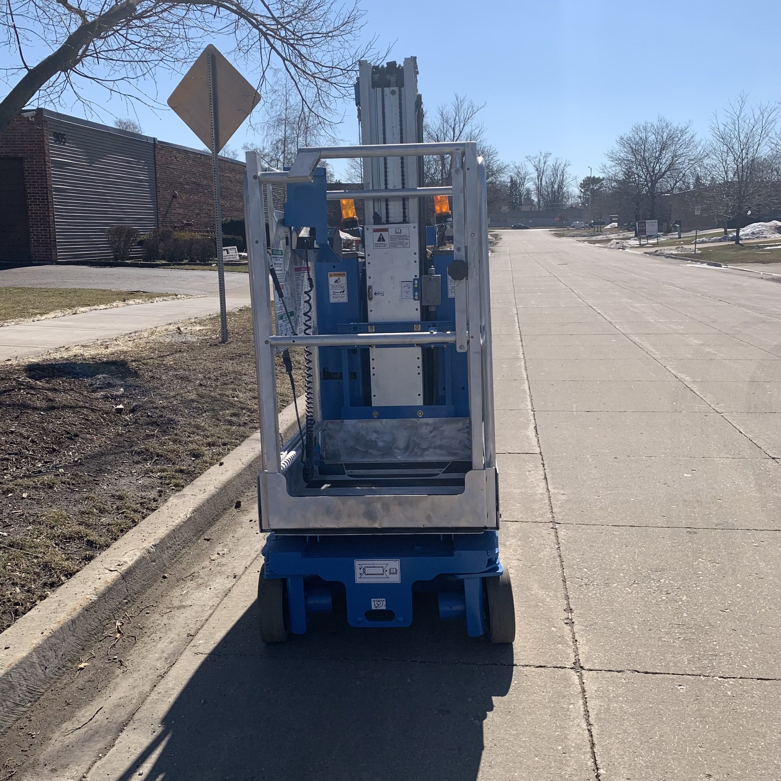 Refurbished Genie GR-20 vertical mast lift for sale — Win Win Equipment Addison IL