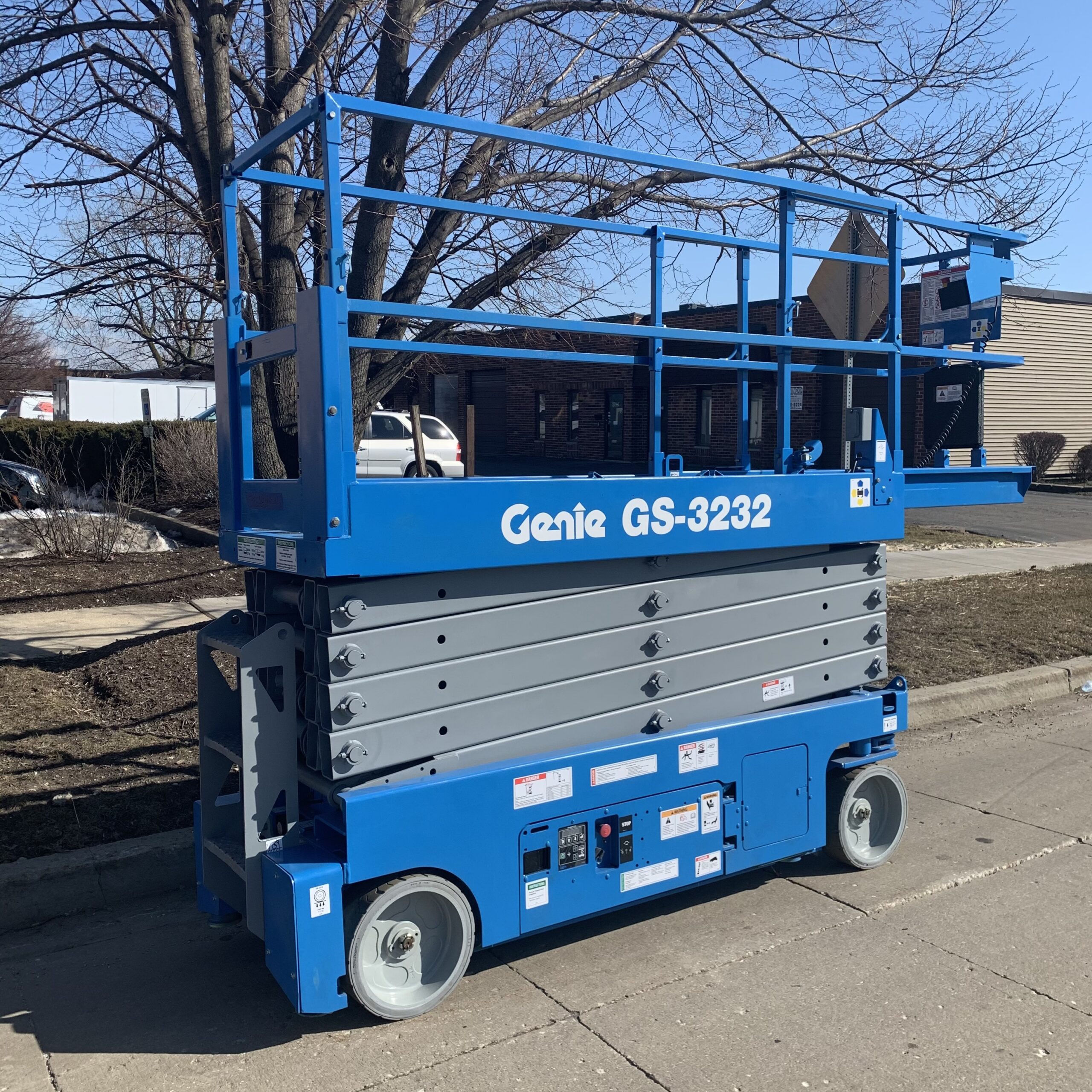 Refurbished Genie GS-3232 scissor lift for sale — Win Win Equipment Addison IL