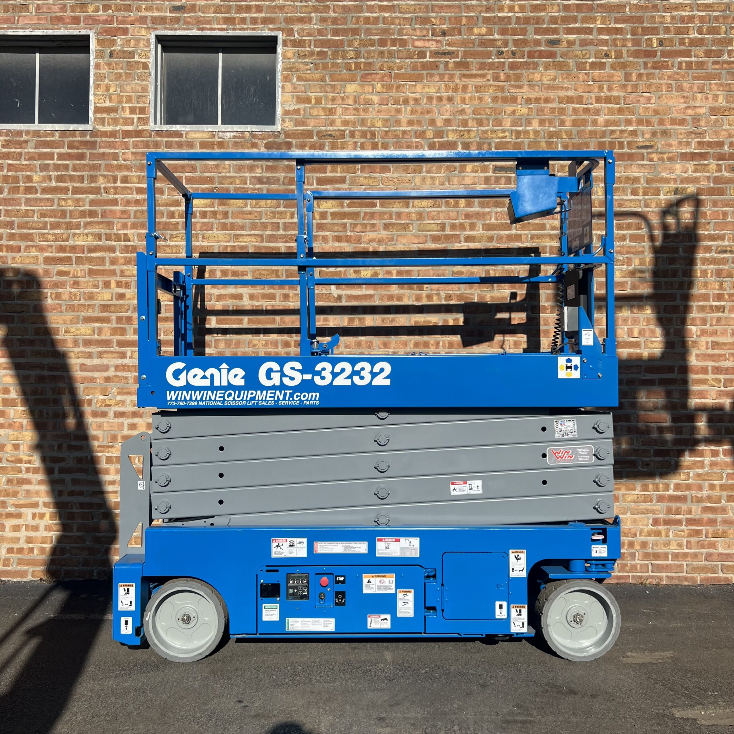 Refurbished Genie GS-3232 scissor lift for sale — Win Win Equipment Addison IL