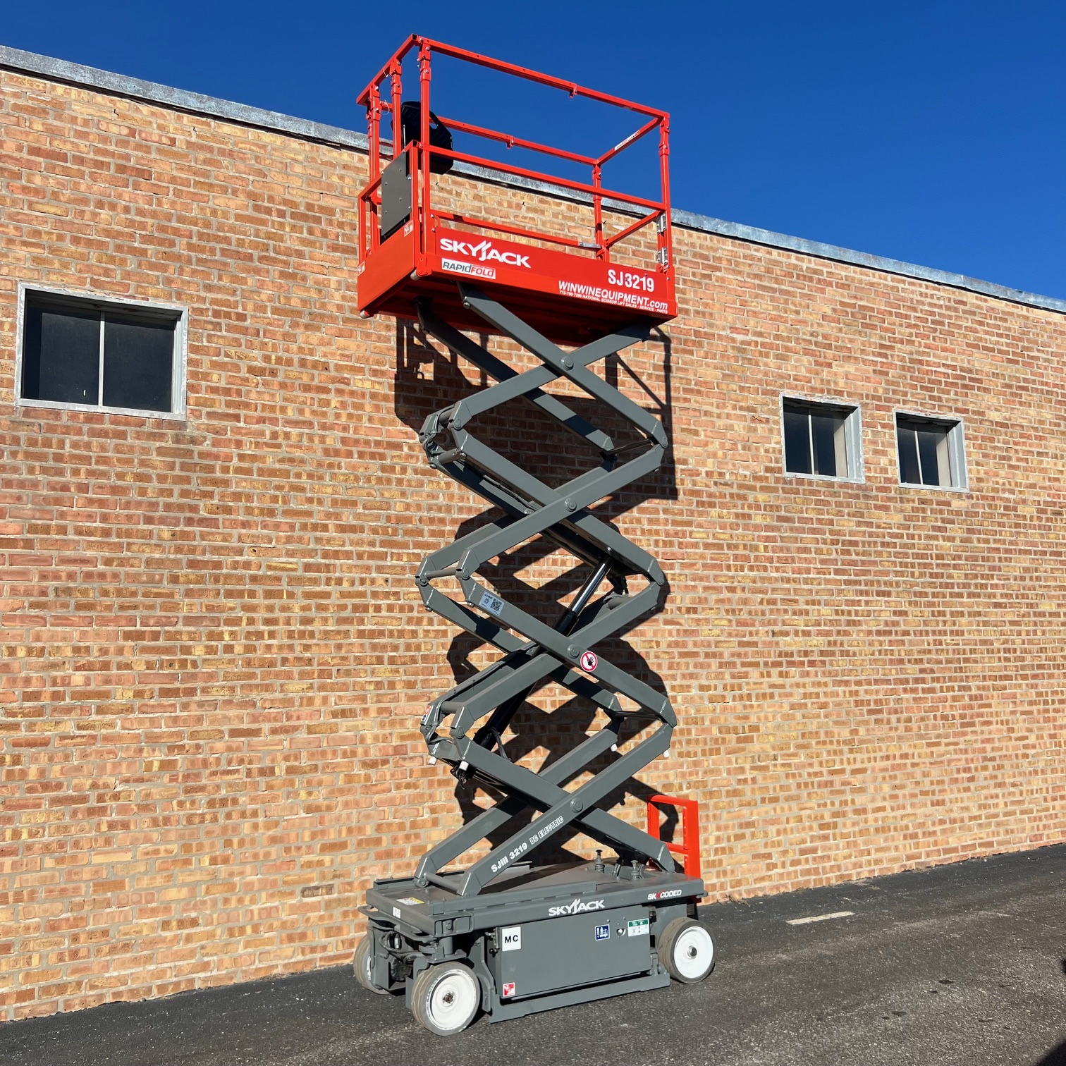 Refurbished Skyjack SJ3219 E-Drive scissor lift for sale — Win Win Equipment Addison IL