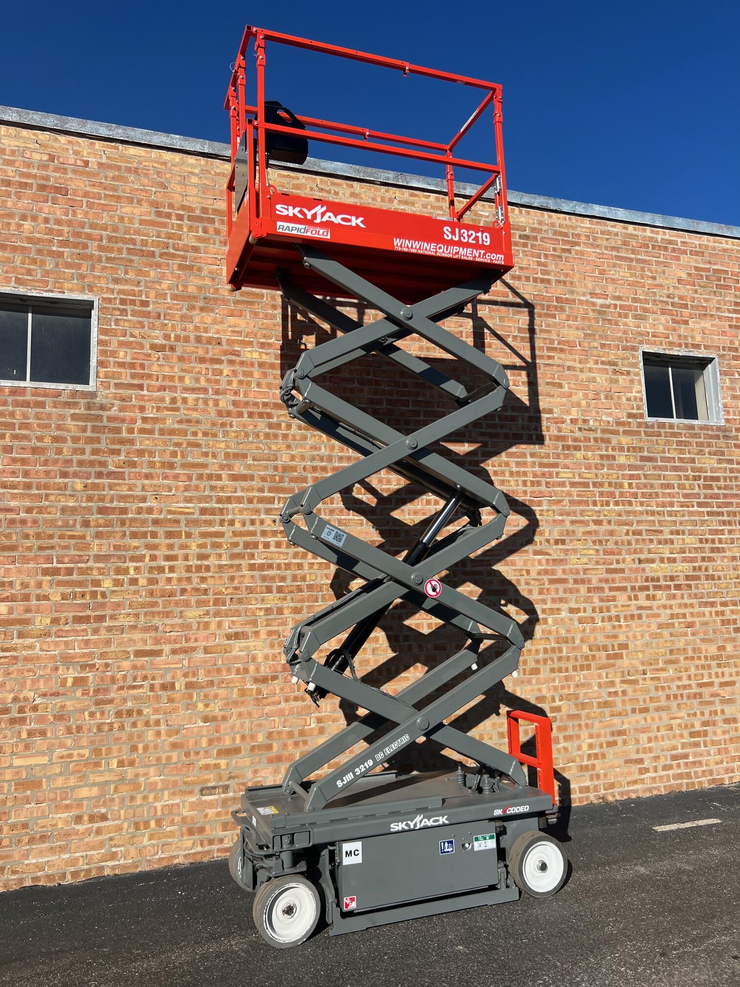 Refurbished Skyjack SJ3219 E-Drive scissor lift for sale — Win Win Equipment Addison IL