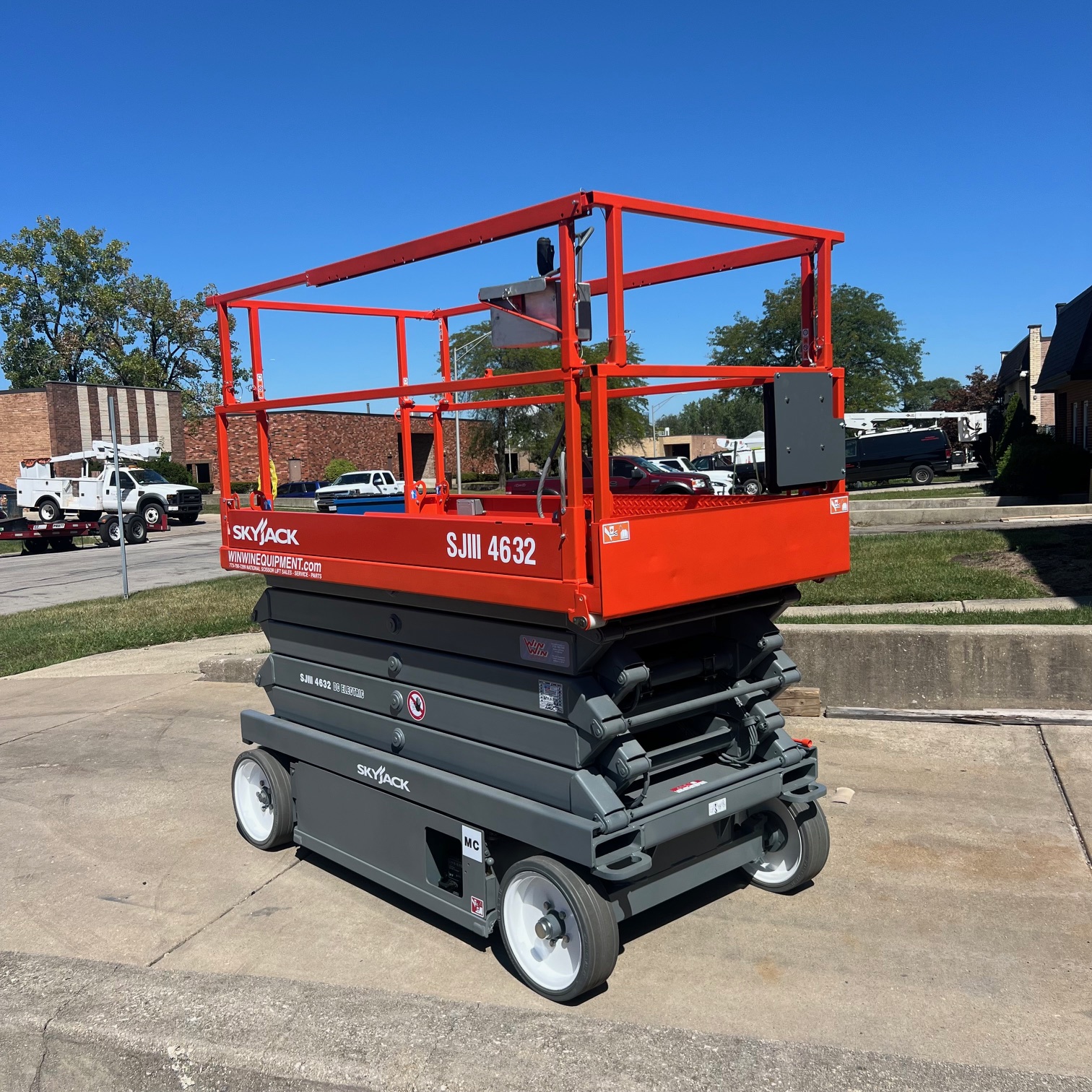 Refurbished 32 ft Skyjack and Genie scissor lifts for sale — Win Win Equipment Addison IL