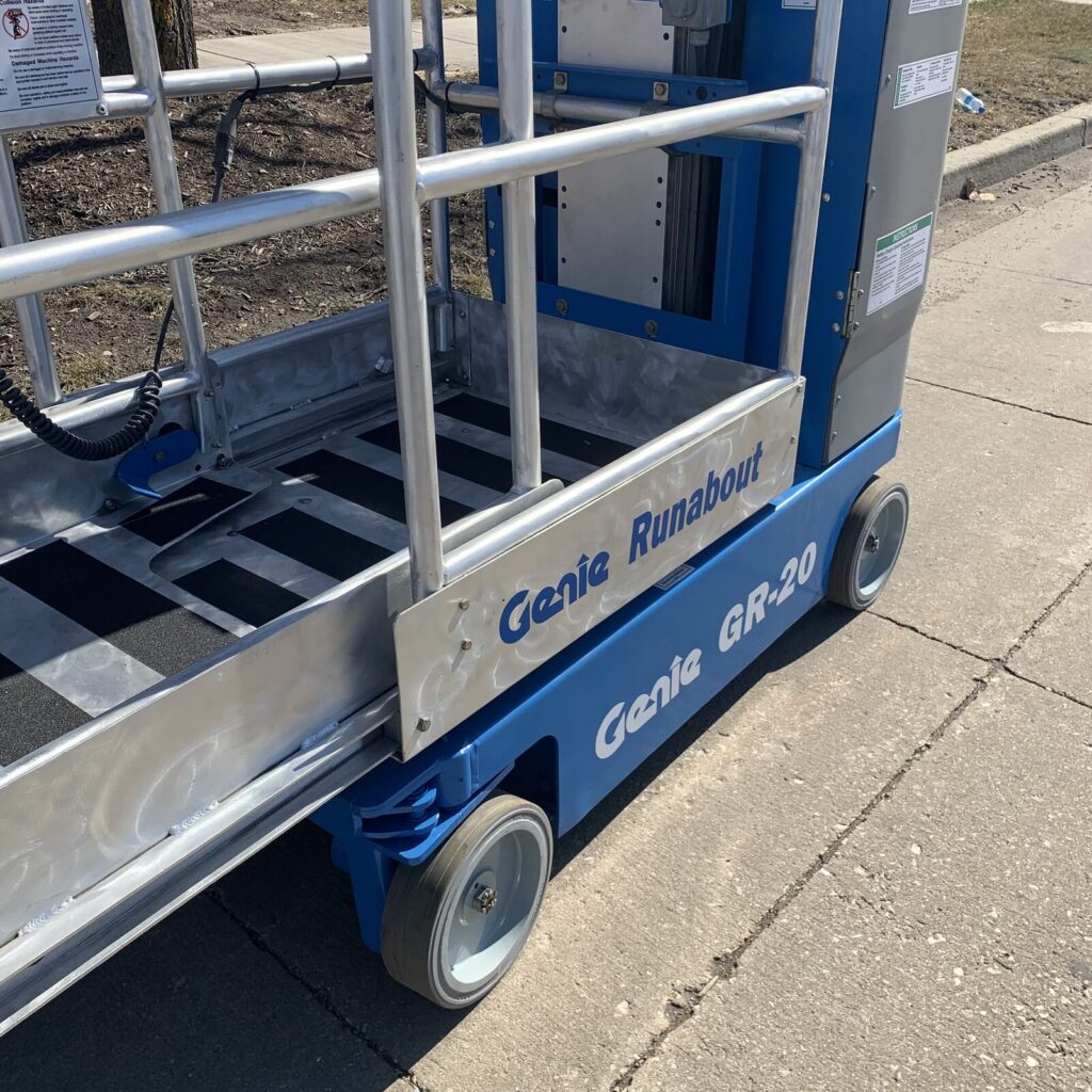 genie gr-20 service — Win Win Equipment, Addison IL
